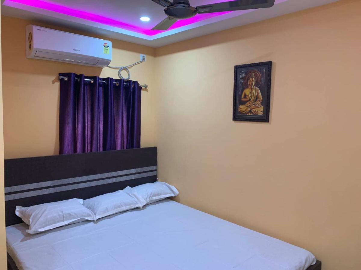 New Ananda Niketan Lodge Калькутта Экстерьер фото